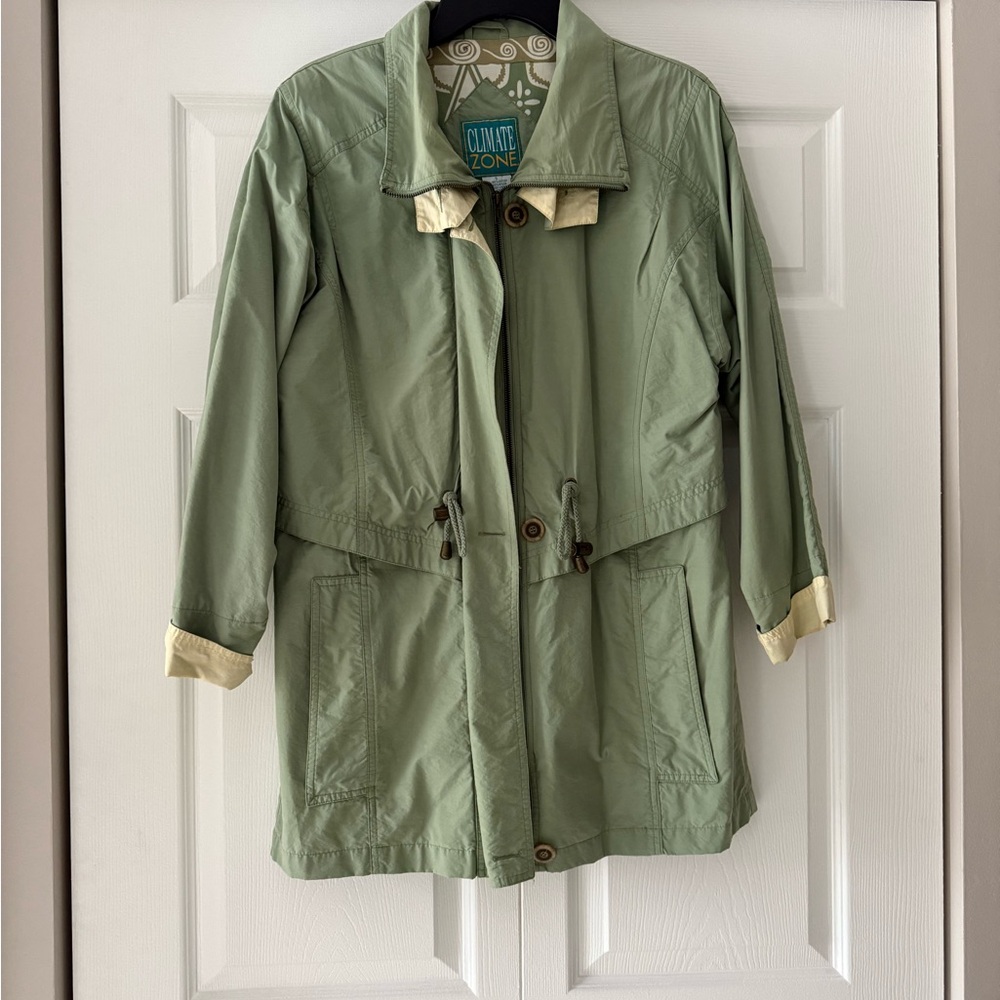 Climate Zone Green Utility Jacket View 2
